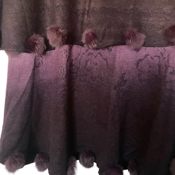 Poncho Wrap Cape Sweater Purple Ombre with Pom-Pom’s, One Size - Picture 6 of 10